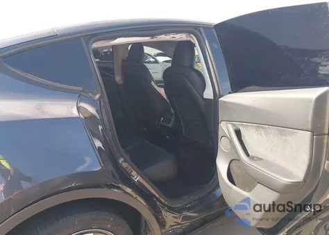 2024 Tesla Model Y Long Range Dual Motor All-Wheel Drive from USA, damaged, VIN 7SAYGDEEXRA253500